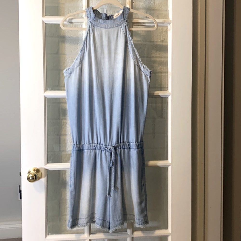 Anthropologie Cloth & Stone Halter Back zip Frayed Women’s Shorts Romper| Size M